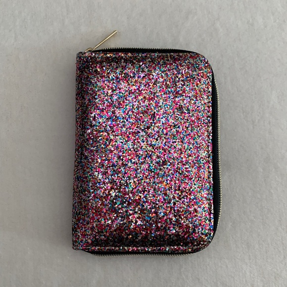 🇨🇦 Makeup Brushes - with Sparkly Case and Mirror Inside - Picture 4 of 7